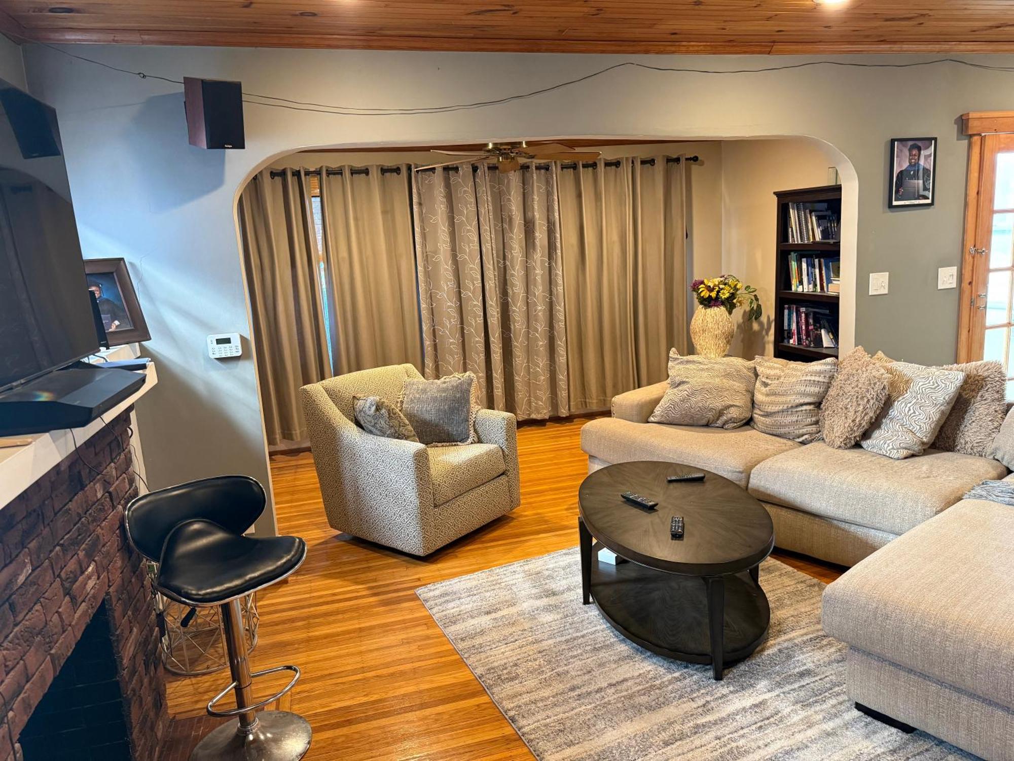 Holiday home 3 Bedroom Stylish House